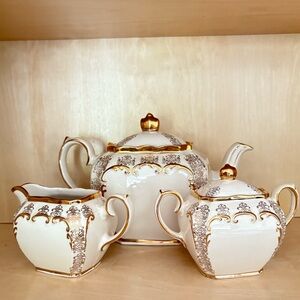 🏡 Sadler England 24K Gold & Porcelain Cubed Teapot Set #2332 BEAUTIFUL Condition